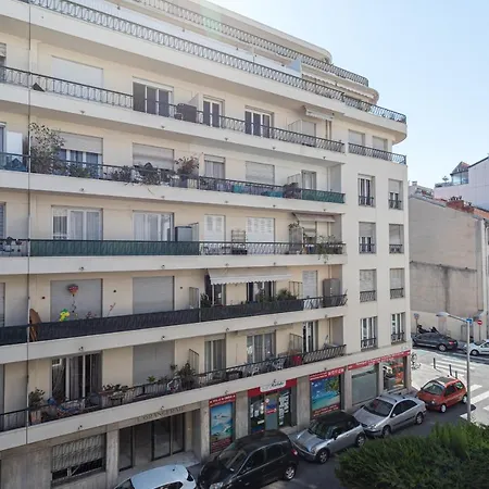 Appartement Comfortable 1 Bdr Downtown - Ac & Parking
