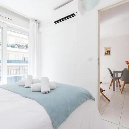 Comfortable 1 Bdr Downtown - Ac & Parking ニース