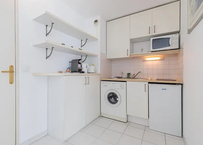 Appartement Comfortable 1 Bdr Downtown - Ac & Parking