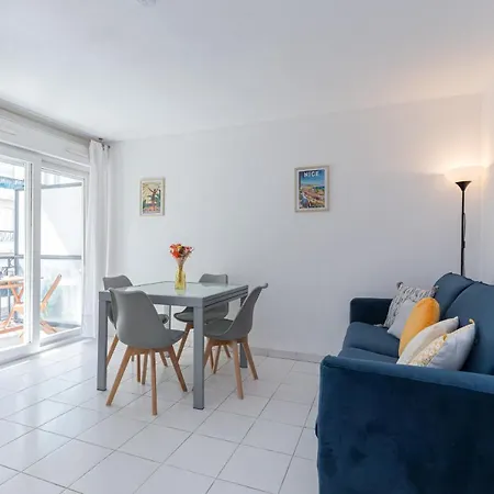 Comfortable 1 Bdr Downtown - Ac & Parking Apartment