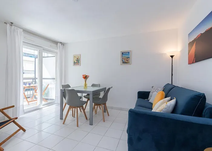 Comfortable 1 Bdr Downtown - Ac & Parking Apartmán