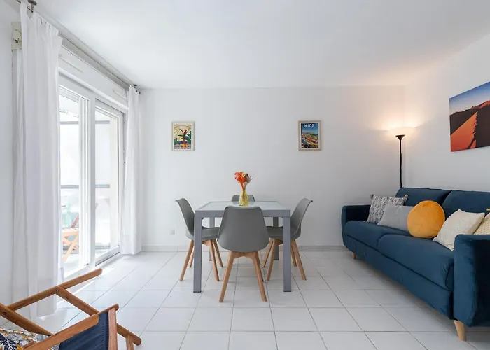 Comfortable 1 Bdr Downtown - Ac & Parking شقة