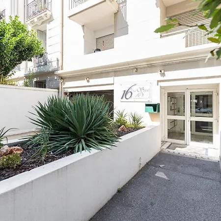 Appartement Comfortable 1 Bdr Downtown - Ac & Parking